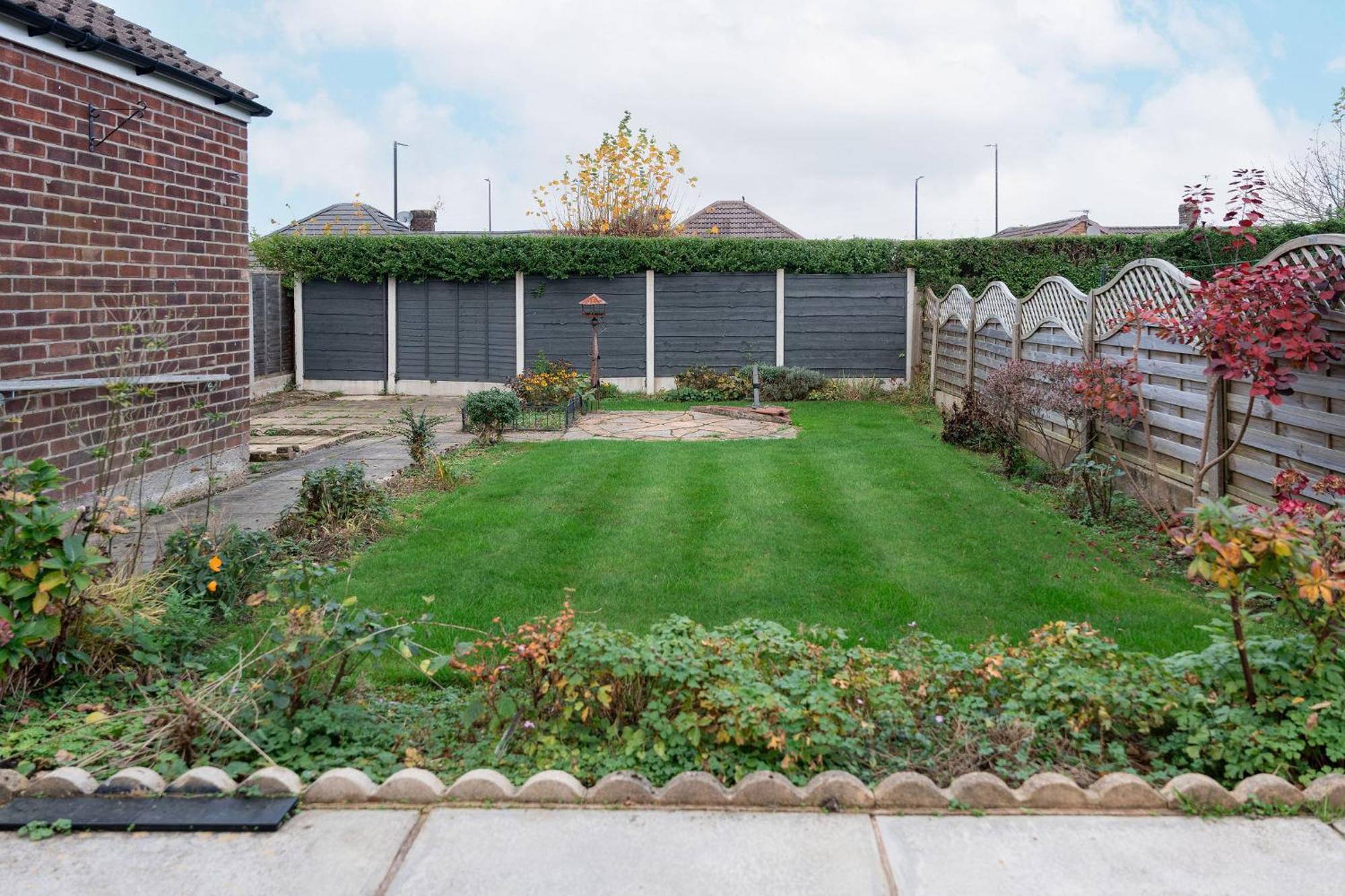 Nature Inspired Bungalow With 3 Rooms - 10 Mins From Manchester Airport Timperley ภายนอก รูปภาพ